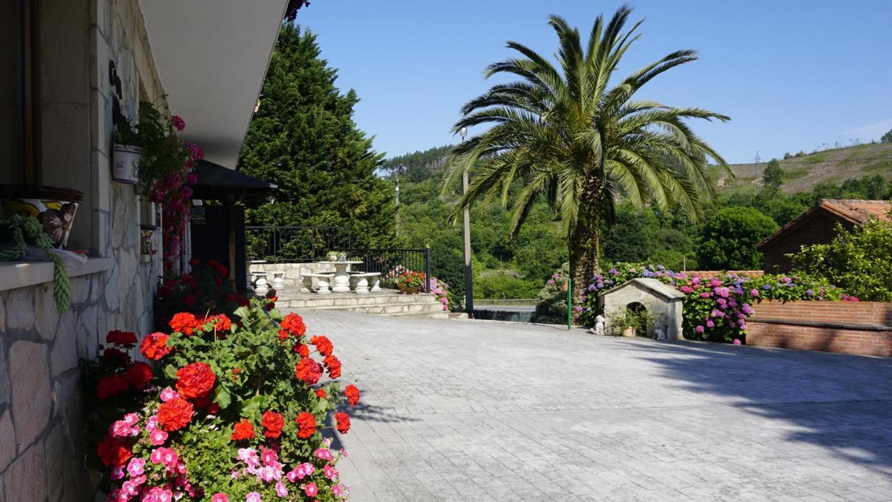 Casa Madrazo Con Piscina Y Parrillas Praves Екстер'єр фото
