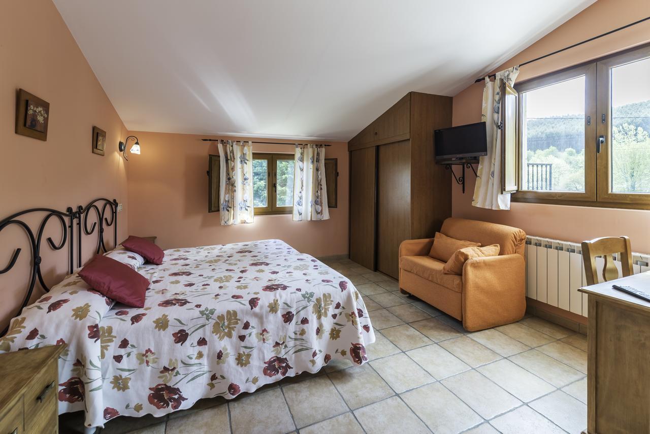 Casa Madrazo Con Piscina Y Parrillas Praves Екстер'єр фото
